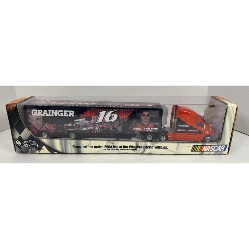 RARE Hot Wheels Greg Biffle #16 Grainger Victory Lane Transporter Sealed